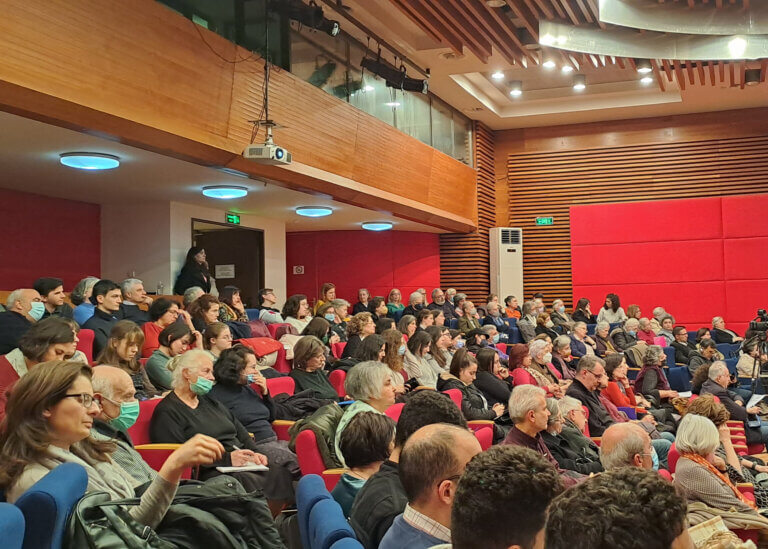 Αναζητώντας τη Χαμένη Παιδικότητα στα σημερινά παιδιά